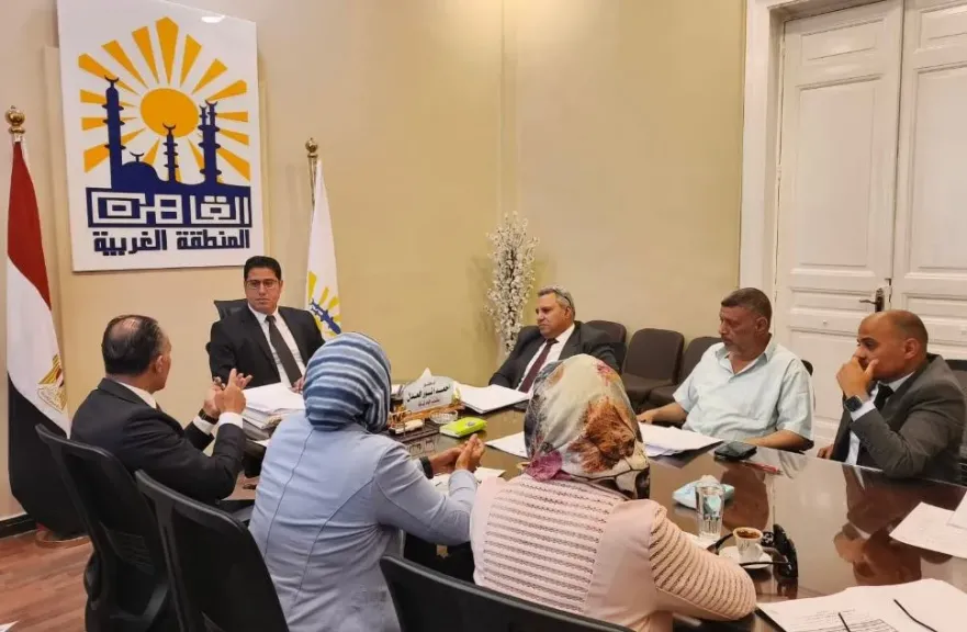 لبحث تظلمات الملاك والشاغلين.. نائب محافظ القاهرة يجتمع بأهالي منطقة مثلث ماسبيرو