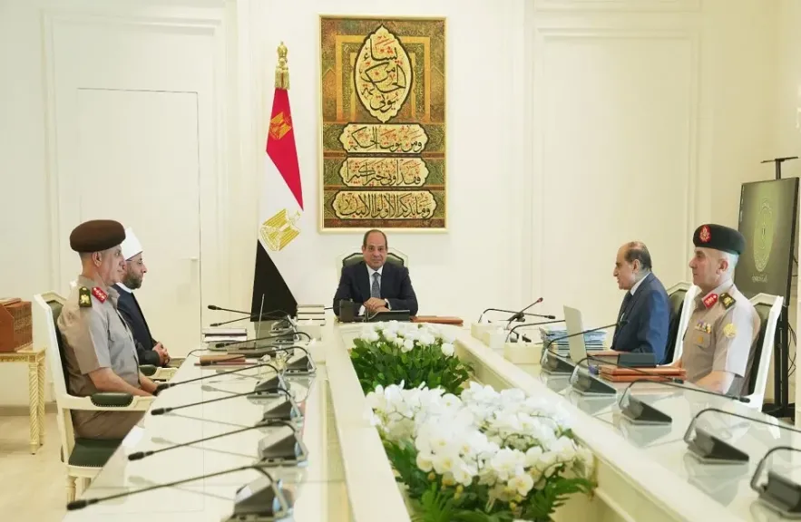 الرئيس السيسي يتابع تطوير القاهرة التاريخية ويوجه بتحويلها لمقصد سياحي عالمي