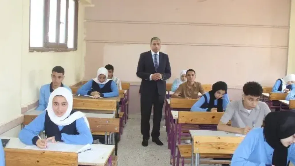 أكثر من 99 ألف طالب يؤدون امتحانات الشهادة الإعدادية بسوهاج غدا