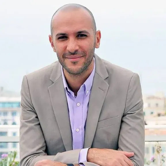 محمد دياب: محمد رمضان جعان فرصة.. وتعامل مع فيلم أسد كأنه دور عمره وأول عمل له