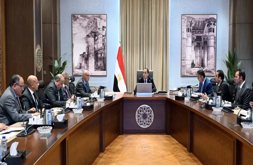 رئيس الوزراء يستعرض مستجدات جهود تطوير صناعة السكر في مصر