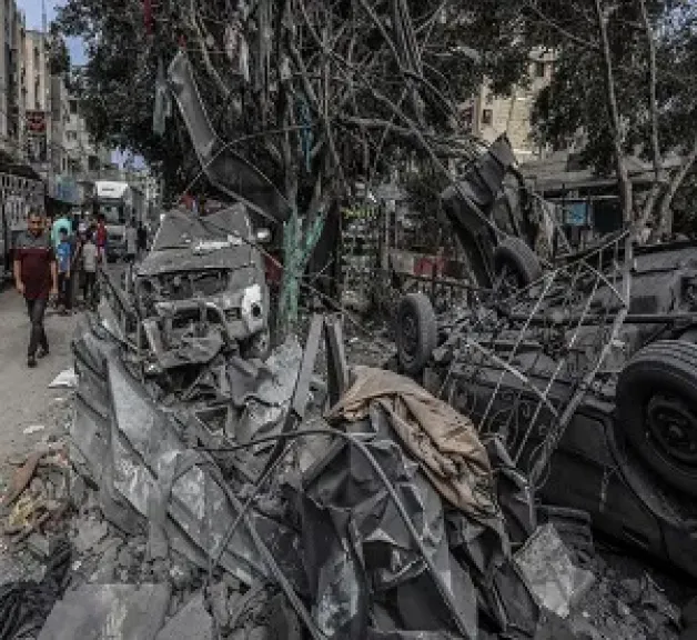 غزة.. استشهاد طفل بقنبلة من مسيرة إسرائيلية وانتشال 3 جثامين