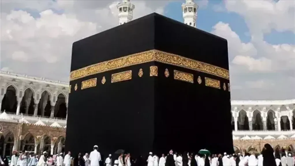 ”متحدث الأوقاف” يكشف مفاجأة عن مصير الوقف المخصص لكسوة الكعبة المشرفة.. فيديو