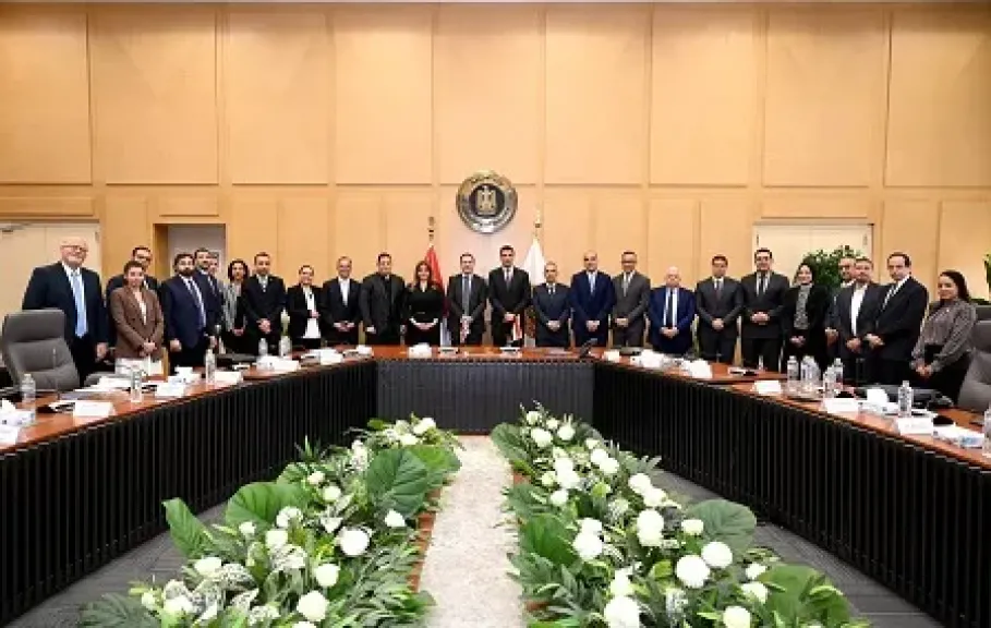 وزارة الصناعة تستضيف مائدة مستديرة للشركات البريطانية العاملة في مصر لبحث الخطط التوسعية