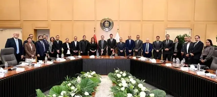 وزارة الصناعة تستضيف مائدة مستديرة للشركات البريطانية العاملة في مصر لبحث الخطط التوسعية