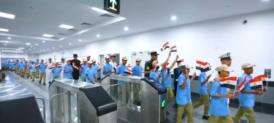 الداخلية تنظم زيارة لشباب مبادرة جيل جديد إلى مشروع المونوريل بمناسبة عيد الأضحى
