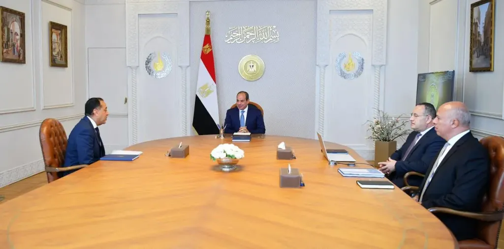 الرئيس السيسي يتابع خطة تطوير التعليم العالي وتحويل مصر إلى مركز إقليمي للابتكار والبحث العلمي