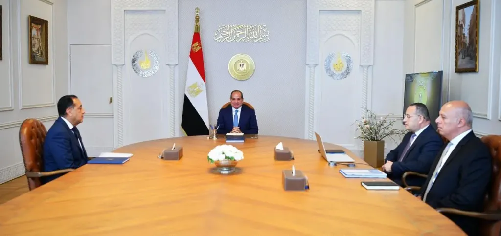 تحديث غرف العمليات والمناظير بمستشفى الشاطبي وإنشاء فرع لجامعة القاهرة بإريتريا