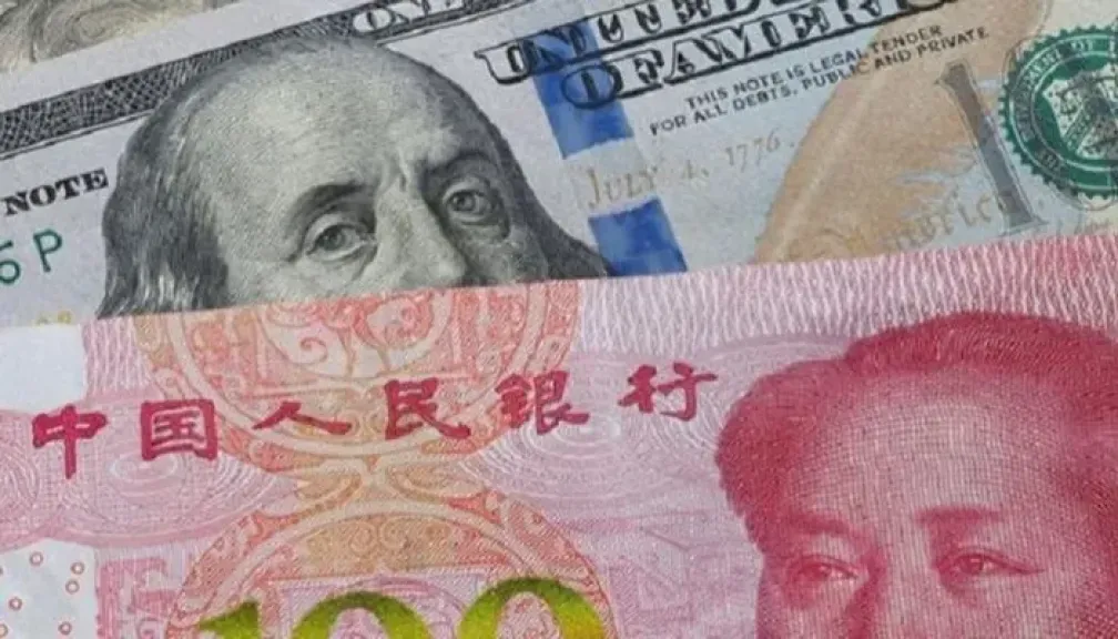 اليوان الصيني يقفز إلى أعلى مستوى في 3 سنوات مقابل الدولار الأمريكي
