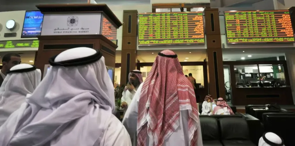 هبوط بورصات الخليج وسط ضبابية محادثات السلام بين أمريكا وإيران