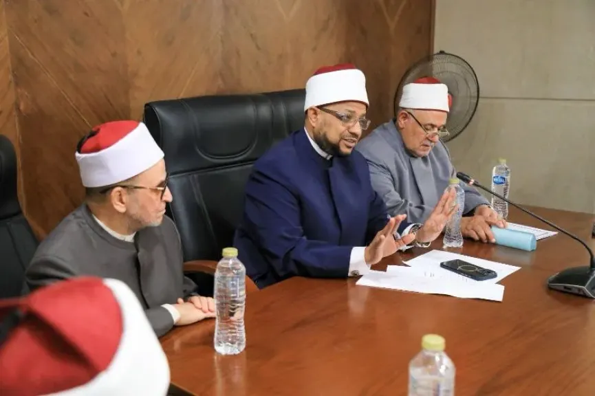 أمين ”البحوث الإسلامية” يجتمع بأعضاء لجنة مراجعة طباعة المصحف ويشدد على صون كتاب الله