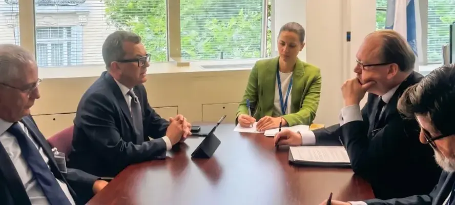 وزير التخطيط يبحث مع منظمة OECD إطلاق المرحلة الثانية من البرنامج القطري ونقل الخبرات الدولية لأفريقيا