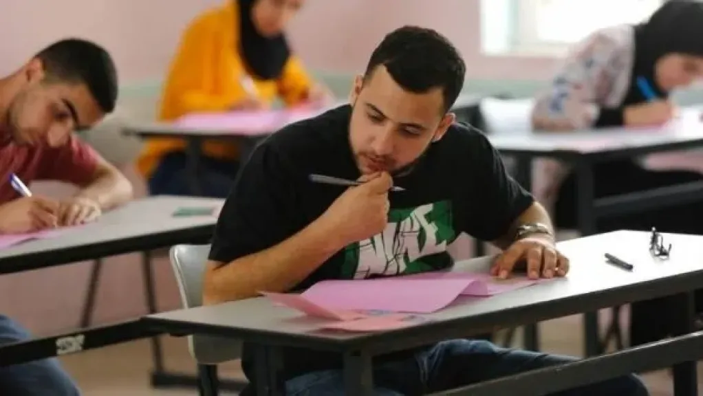 بدء امتحانات الدبلومات الفنية غداً..821 ألف طالب يمتحنون في 2506 لجنة