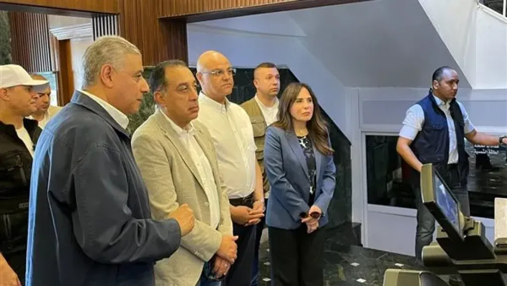 رئيس الوزراء يبدأ جولة موسعة لافتتاح وتفقد عدد من المشروعات الخدمية والتنموية بمحافظة الإسكندرية