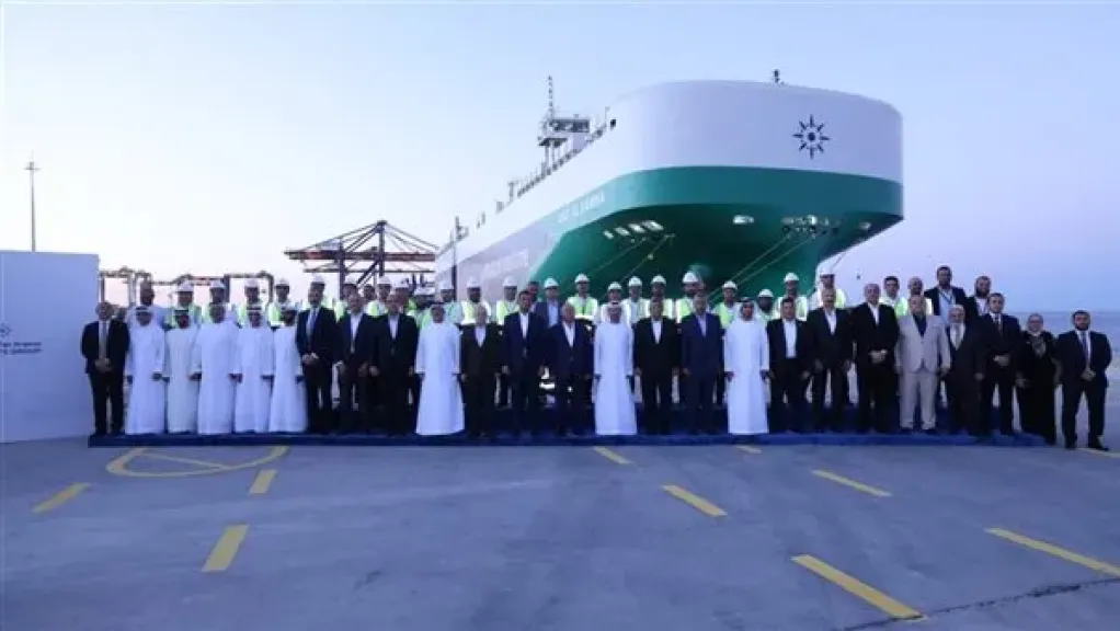 وزير النقل يشهد انطلاق التشغيل التجريبى التجاري للمحطة متعددة الأغراض(سفاجا 2)