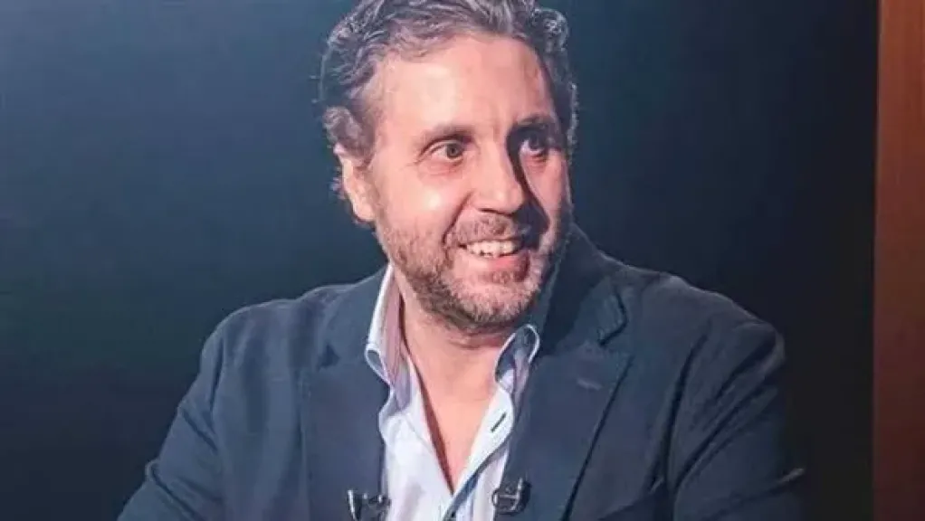 هشام ماجد يستعد لتقديم مسرحية «خيال مريض» يوليو المقبل