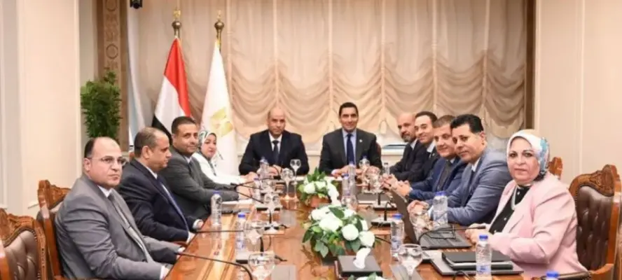 وزيرا الشباب والعمل يبحثان إطلاق شراكة جديدة لتأهيل الشباب لسوق العمل