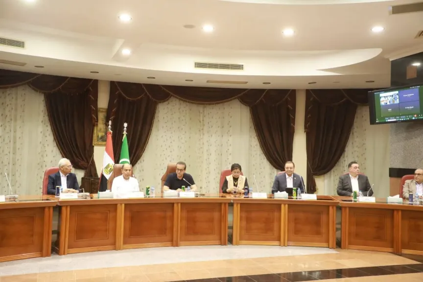 وزير الصحة يترأس اجتماع اللجنة التنسيقية لمنظومة التأمين الصحي الشامل استعدادا لإطلاقها بالمنيا