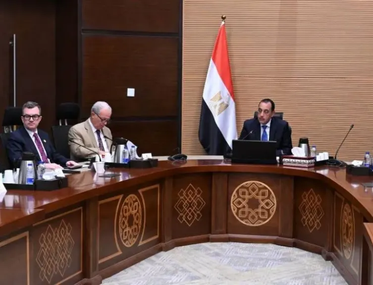 الحكومة تستعد لتحديد القطاعات المستهدفة لـ3 سنوات.. مدبولي يستعرض الخطة التنفيذية لوثيقة ملكية الدولة