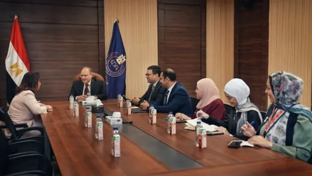 رئيس هيئة الدواء المصرية يبحث مع الوكالة التونسية تعزيز التعاون