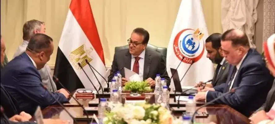 وزير الصحة يبحث مع شركتي DIAGAST وThink Pro نقل تكنولوجيا تصنيع كواشف فصائل الدم لمصر