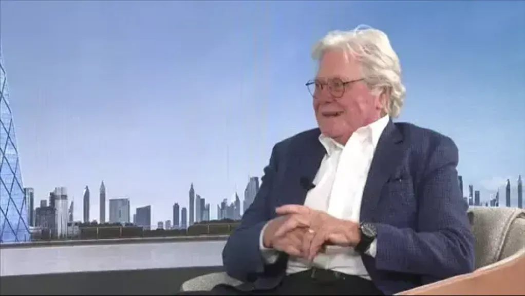 حسين فهمي يتحدث عن سر مكالمة الرئيس الراحل محمد حسني مبارك