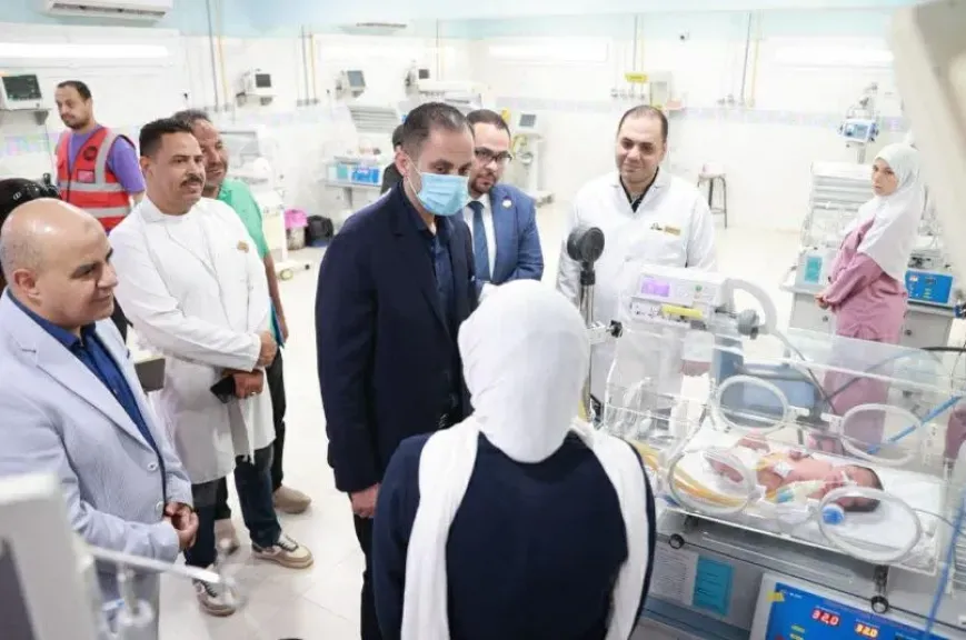 نائب وزير الصحة يتفقد المنشآت الصحية بالشرقية ويوجه بتوفير كرسي أسنان بمركز طبي منيا القمح