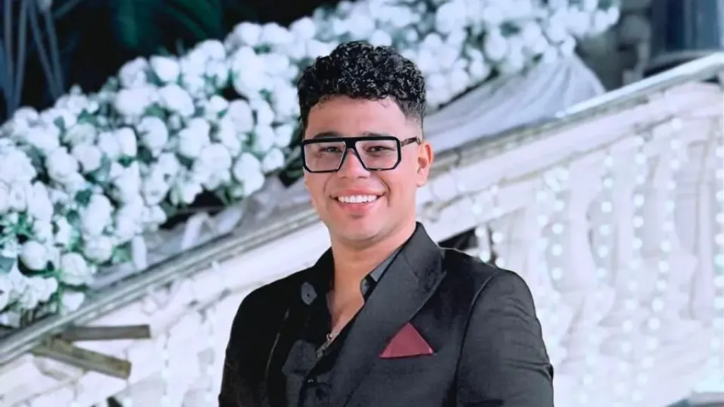 دويتو شعبي جديد يجمع أمير فهيم ومحمد البصيلي بعنوان حفرنا الصخر بإيدينا