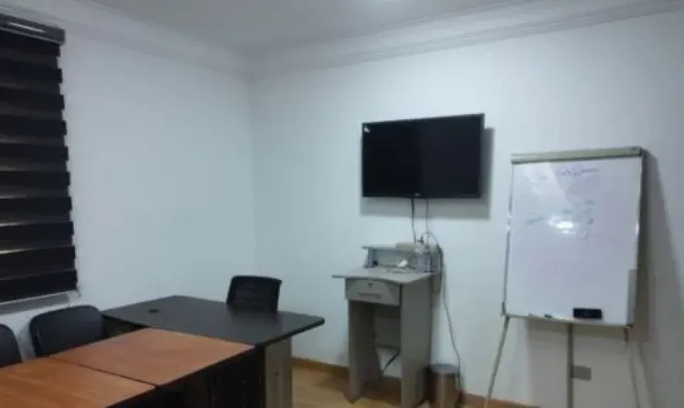 ضبط شخص يدير كيانا تعليميا بدون ترخيص بالجيزة للنصب على المواطنين