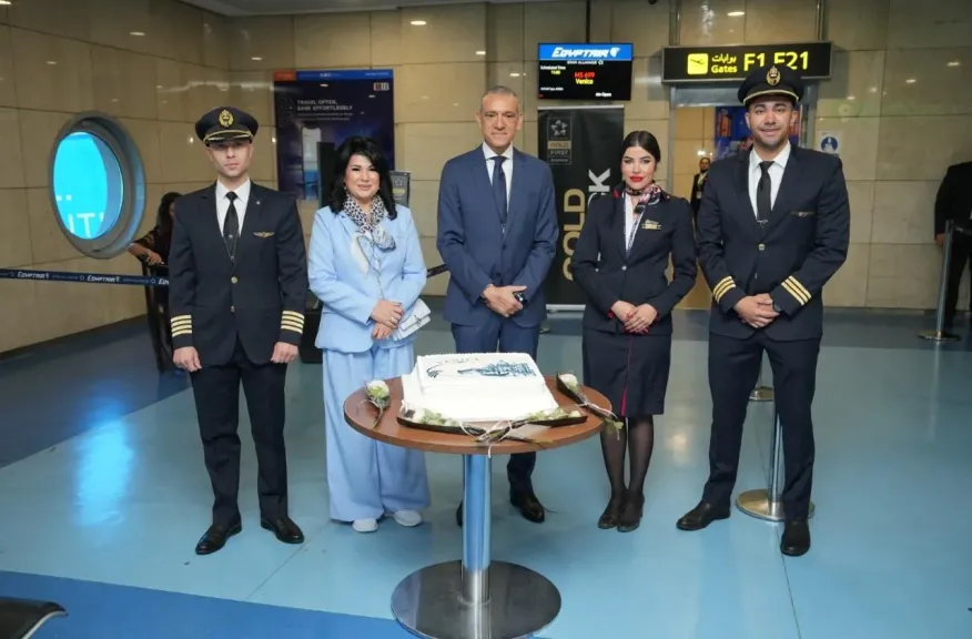 مصر للطيران تُسيّر أولى رحلاتها المباشرة إلى فينيسيا الإيطالية.. صور