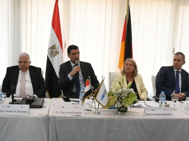 وزير الصناعة: حريصون على الاستفادة من خبرات الشركات الألمانية في مجالات ترشيد استهلاك الطاقة والمياه
