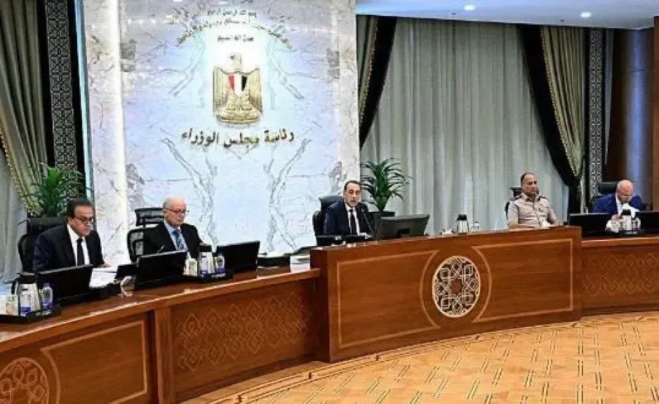 رئيس الحكومة: نعقد اجتماعات مستمرة لتدبير احتياجات الدولة من الوقود