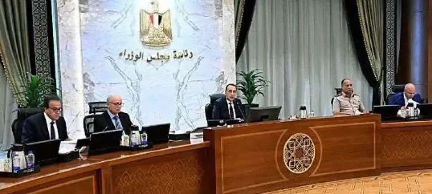 رئيس الحكومة: نعقد اجتماعات مستمرة لتدبير احتياجات الدولة من الوقود