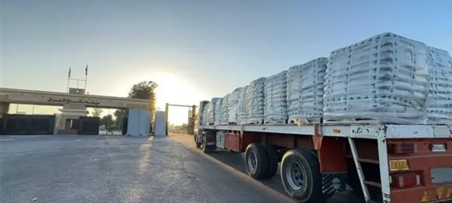 الهلال الأحمر المصري يطلق القافلة 226 من ”زاد العزة” لدعم قطاع غزة