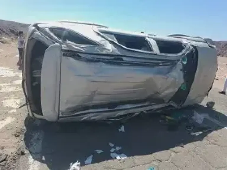 إصابة 15 شخصا في حادث سير على الطريق الصحراوي بالبحيرة