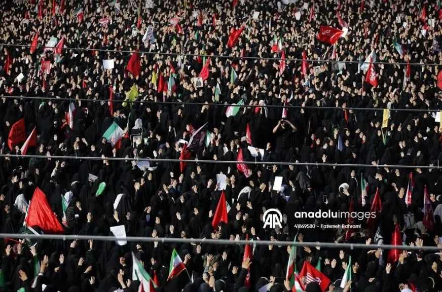 بدء مراسم تشييع المرشد الإيراني الراحل علي خامنئي رسميا.. وترامب: منحنا إيران مهلة أسبوع لإقامة الجنازة