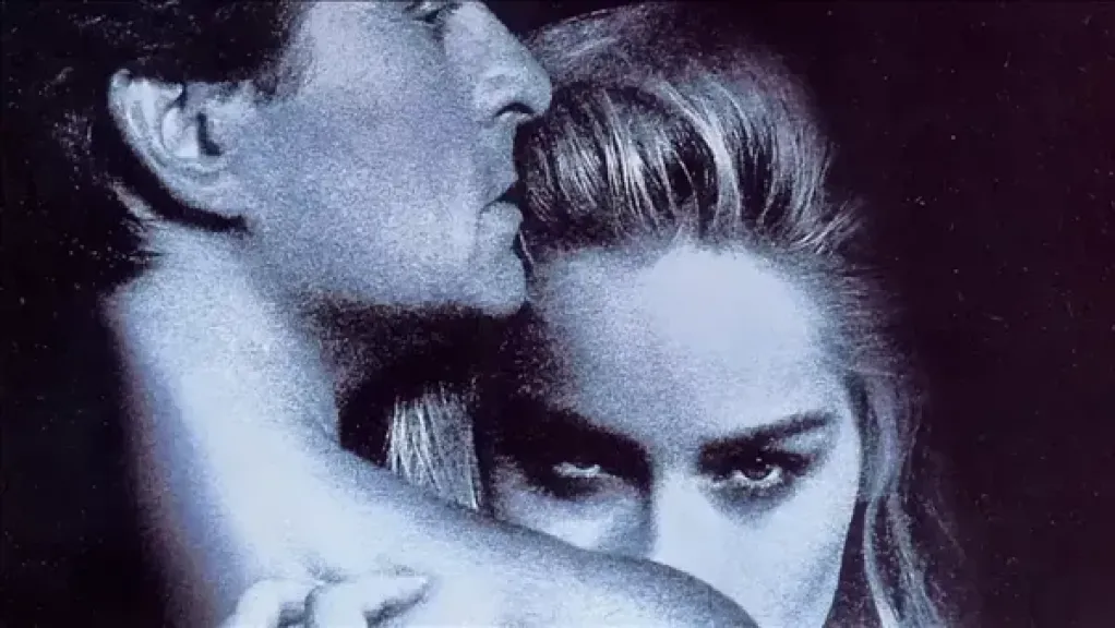 مؤلف Basic Instinct: حصلت على 1.5 مليون دولار للابتعاد عن الجزء الثاني