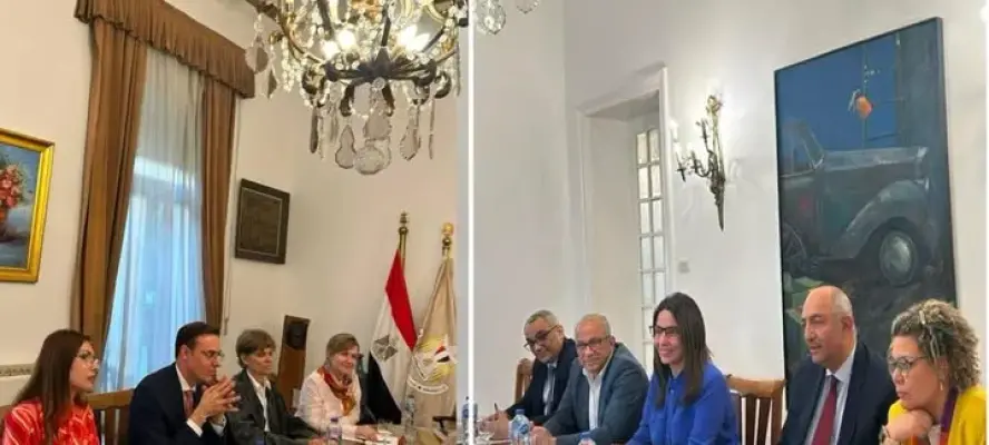 وزيرة الثقافة تبحث مع مديرة متحف بوشكين إقامة معارض للفن التشكيلي بين مصر وروسيا