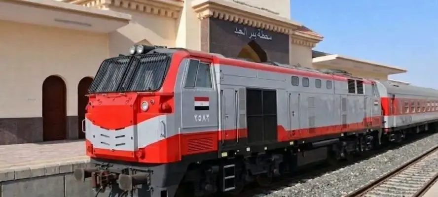 السكة الحديد: 4 رحلات يوميا بالعربات المطورة «تحيا مصر» على خط (القنطرة شرق / بئر العبد)