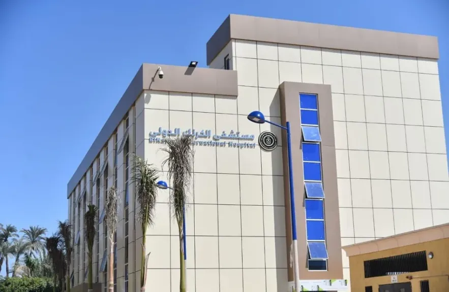 نجاح جراحة دقيقة لإصلاح كسر بمفصل الفك السفلي بمستشفى الكرنك الدولي بالأقصر