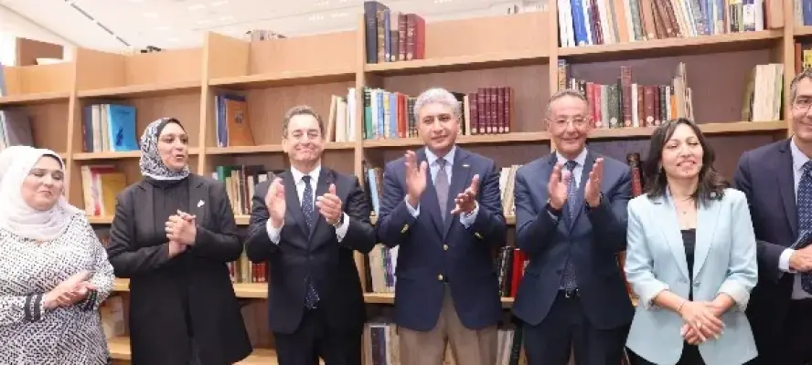 وزير السياحة والآثار يفتتح مكتبة المتحف المصري الكبير