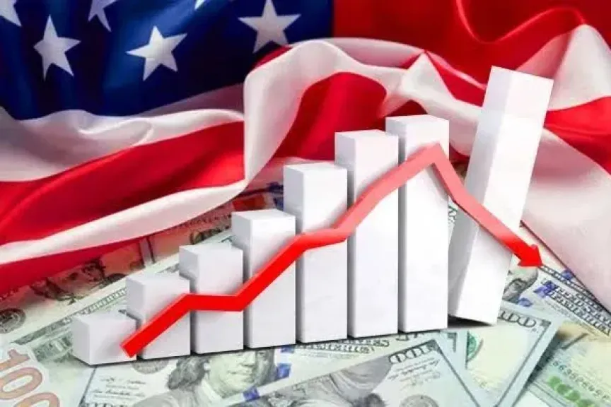 ناقوس خطر يضرب الاقتصاد الأمريكي.. إفلاس الشركات الصغيرة يقفز 50% خلال 6 أشهر