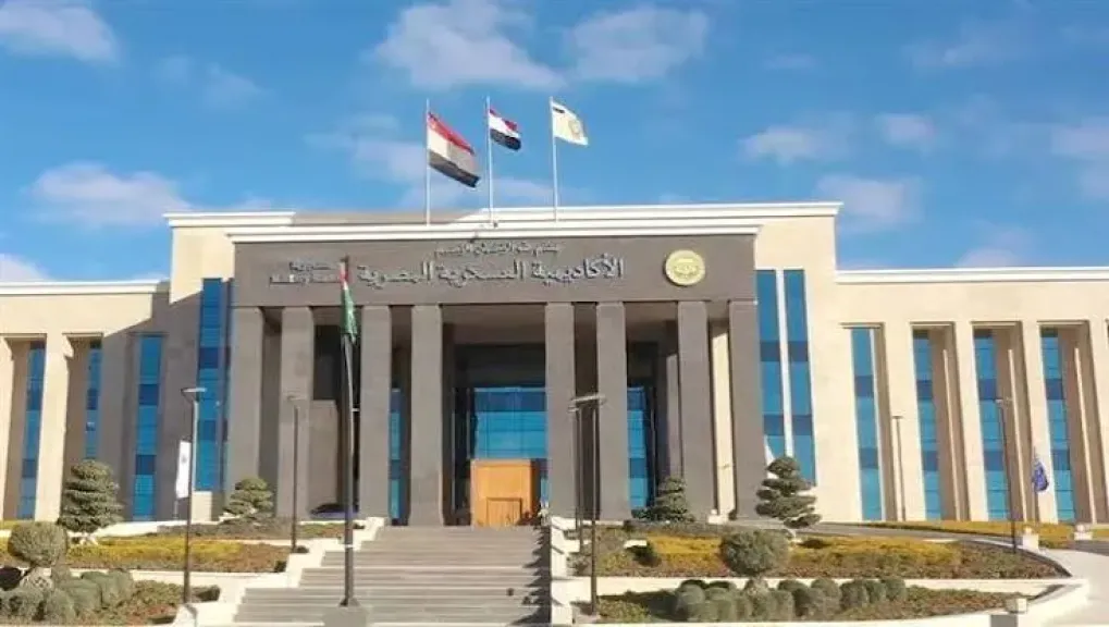 التخصصات ونسب القبول للدراسة بالصفة المدنية بجامعة كيان بالقوات المسلحة| إنفوجراف