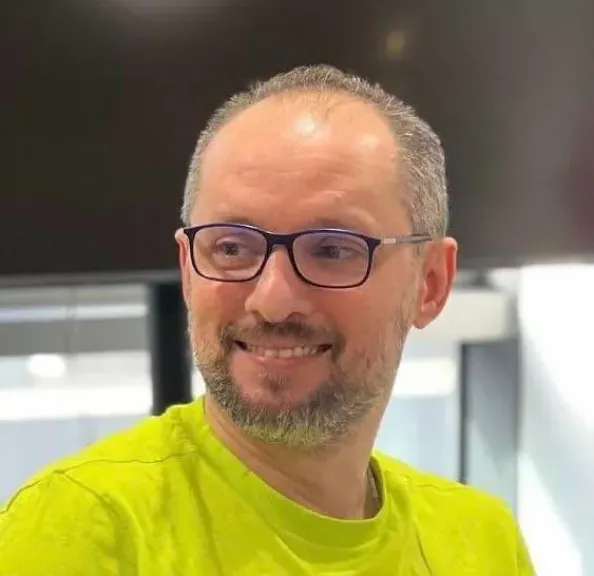 محمد سليمان عبد المالك عن أزمة الأداء العلني: فلتستمر المعركة.. والصناعة على أجهزة تنفس صناعي