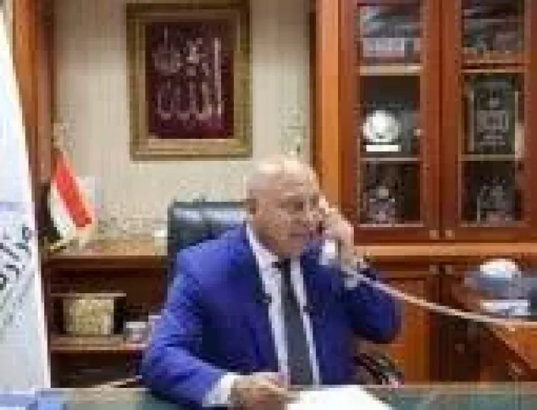 تصدت لأطفال رشقوا أحد القطارات.. وزير النقل يتواصل مع ”ليلى حسن” ويكرمها الأسبوع المقبل لشجعتها