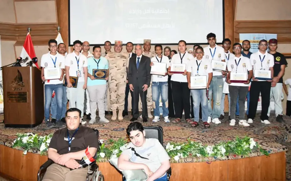 إدارة التجنيد والتعبئة تسلم شهادات الإعفاء من التجنيد لمرضى مستشفى سرطان 57357