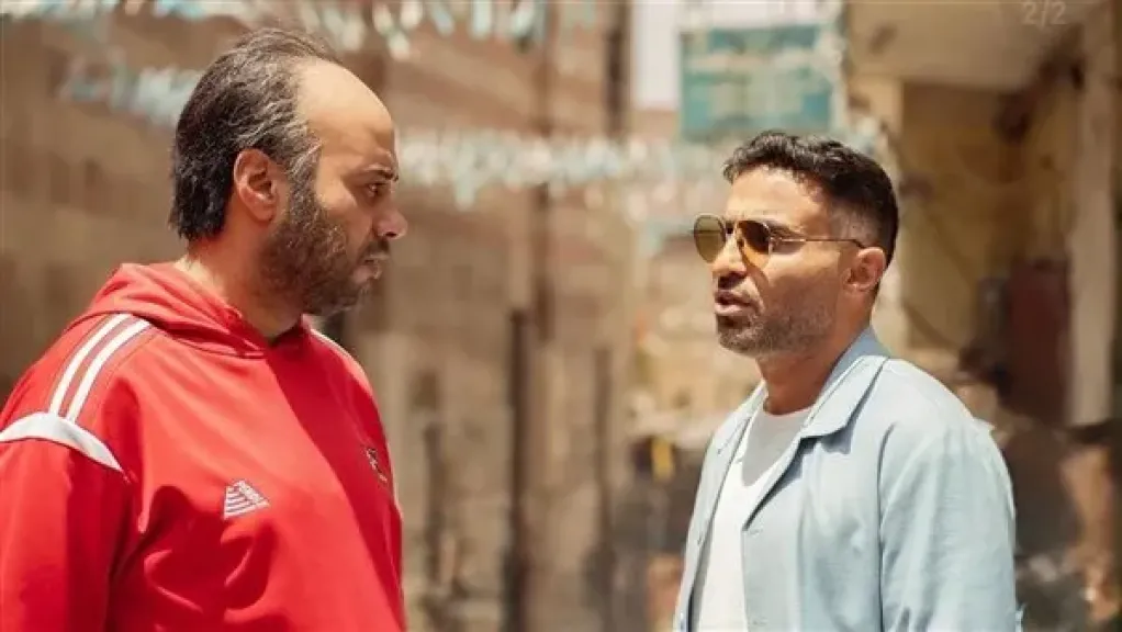 حاتم صلاح يشارك أحمد فهمي وأسماء جلال فيلم ”الفيل ع الدرفيل”