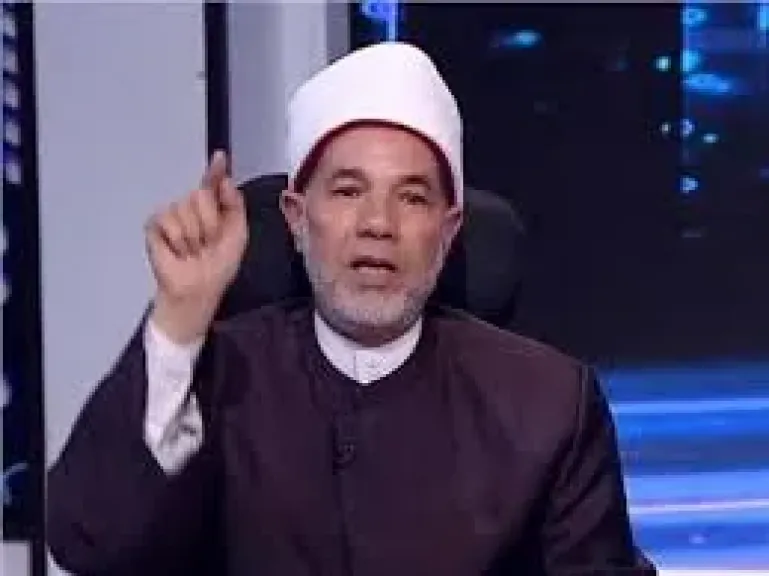 عميد كلية الدراسات الإسلامية يخرس منكري ”ليلة القدر”: صيغة الفعل المضارع حسمت استمرارها