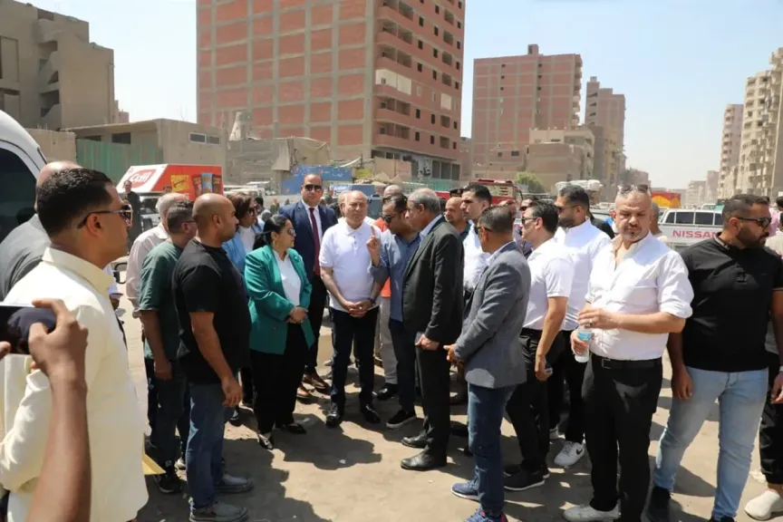 محافظ القاهرة يتخذ إجراءات حاسمة ضد مسؤولي حي المرج وشركة النظافة