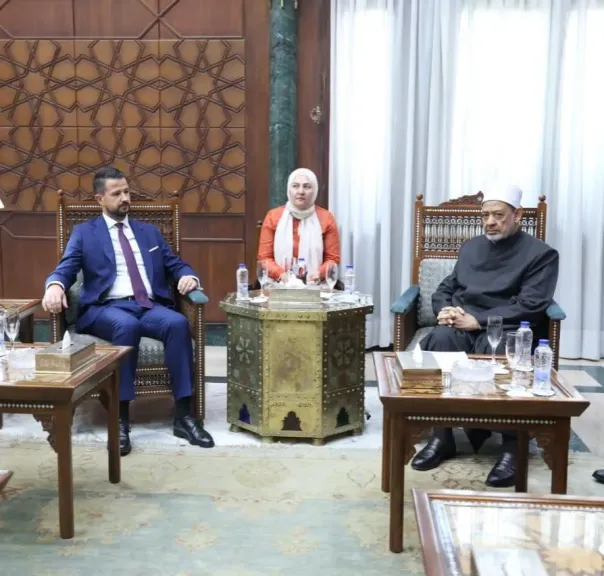 شيخ الأزهر ردا على رئيس الجبل الأسود: الجماعات المتطرفة أساءت إلى الإسلام أكثر مما أساء إليه أعداؤه.. صور